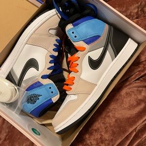 Men’s 8.5 / women’s 10 Air Jordan 1